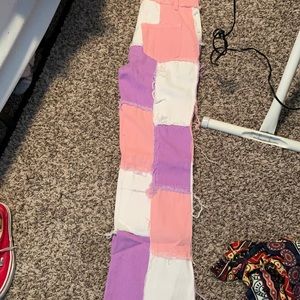 fun patterned jeans/baggy look